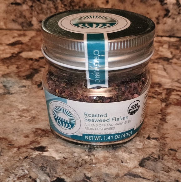 Roasted Seaweed Flakes - A Blend Of Hand Harvested Atlantic Seaweed 1.41 Oz.New - Picture 1 of 6